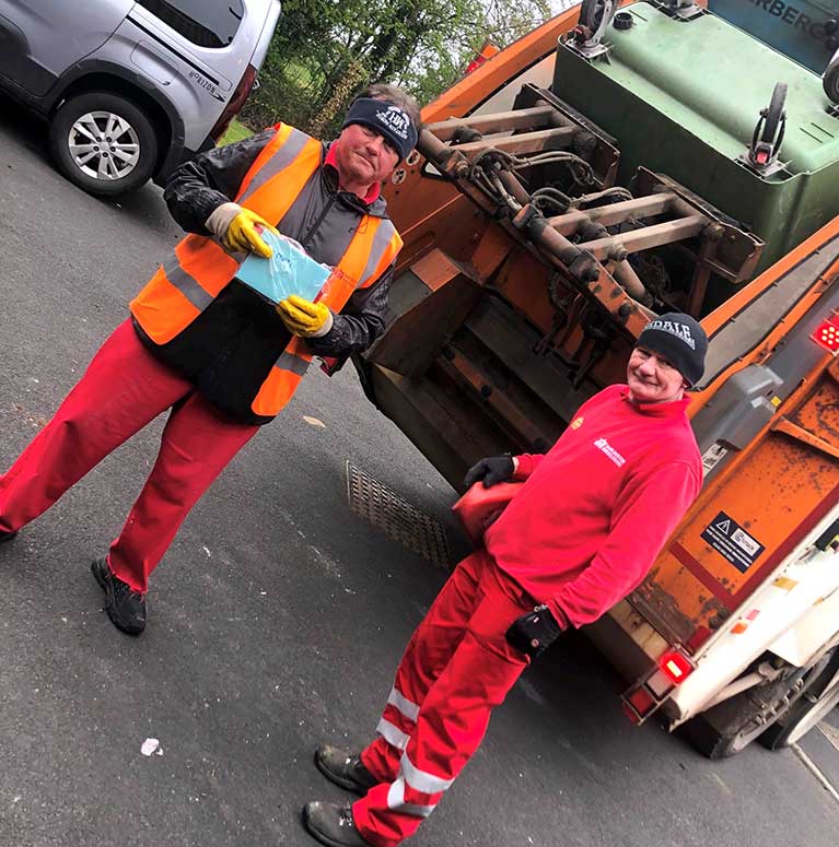 The binmen were over the moon this morning with their homemade thank you card and biscuits